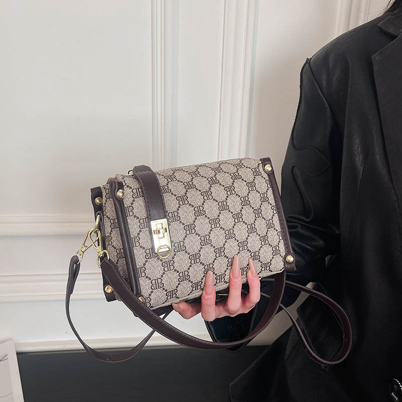 Ženska crossbody torba s monogramom, Boston stil, 2026 novi model, s otiskom