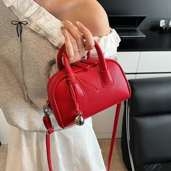 Boston ženska torba za nošenje preko ramena, proljeće 2026, moderna bowling torba s motivom lychee, crossbody torba