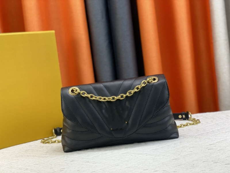 New Wave lančana torbica za žene, mala PVC crossbody torba s quiltiranim V uzorkom, L-stil