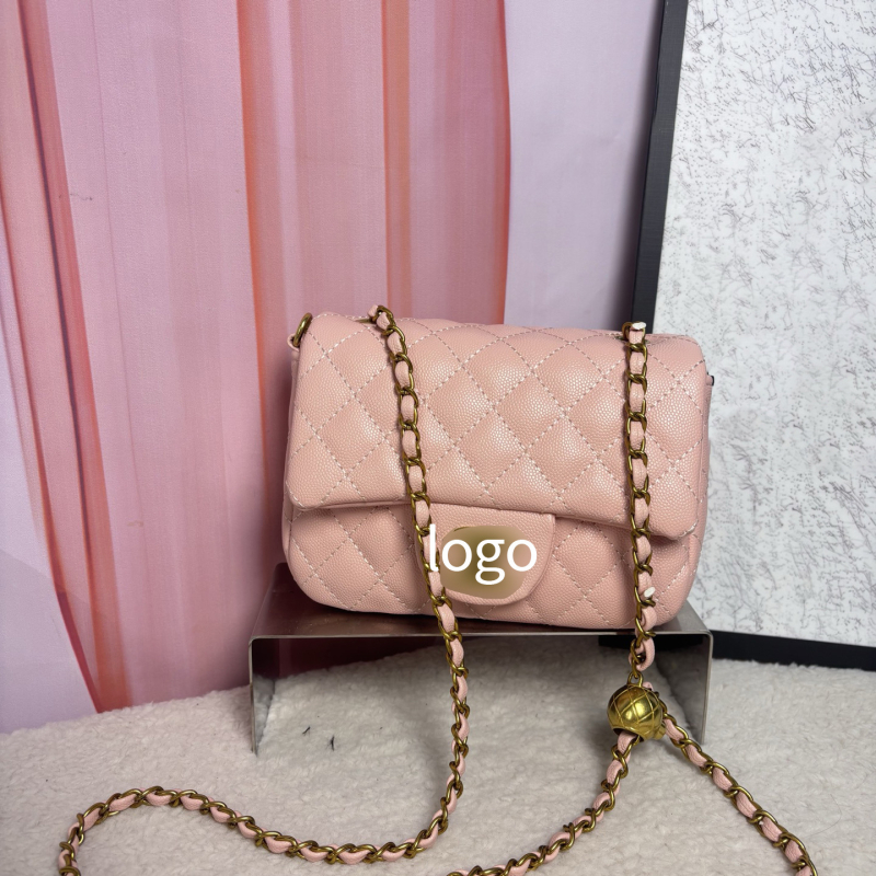 Ženska PU torbica s lancem remenom, lagana, kvadratnog oblika, crossbody, gradski minimalistički stil, unutarnji džep sa zatvaračem, zimski 2025