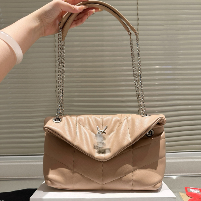 Prešivana kožna crossbody torba s lančanim remenom, velika kapaciteta, messenger stil