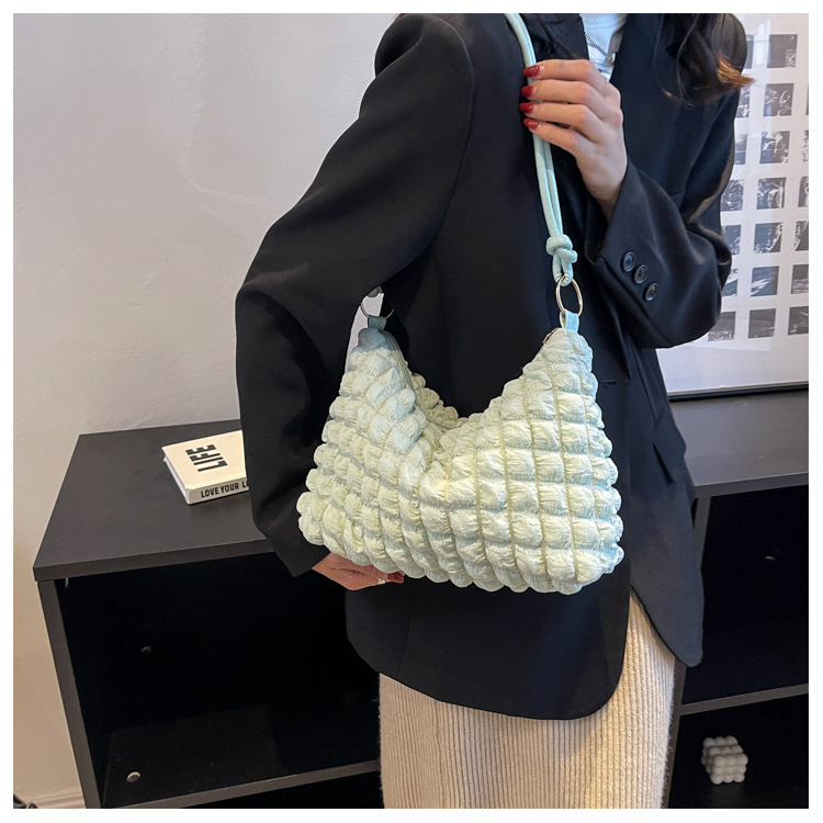 Ženska Dumpling Bag s dizajnom Cloud Bubble, svila tekstura, lagana svakodnevna crossbody torba