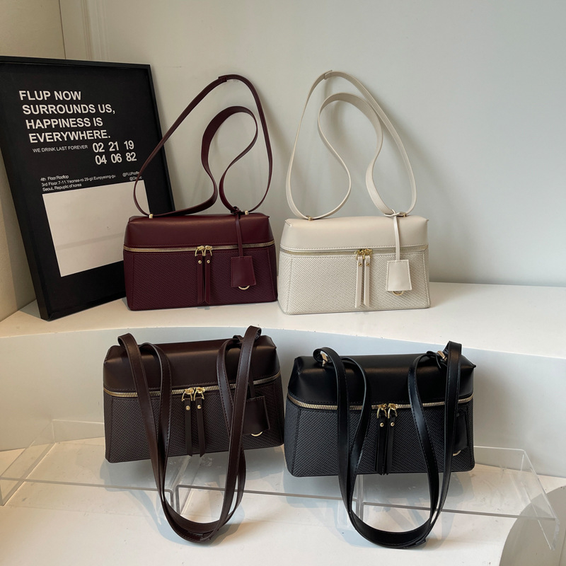 Ženska srednje veličine kvadratna crossbody torba od umjetne kože, lagani luksuzan dojam, velika kapaciteta, za svakodnevnu upotrebu