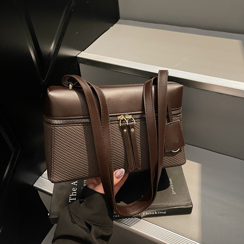 Ženska srednje veličine kvadratna crossbody torba od umjetne kože, lagani luksuzan dojam, velika kapaciteta, za svakodnevnu upotrebu