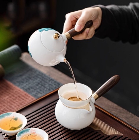 Set de ceai Kung Fu pictat manual, pentru uz casnic, ceainic din porțelan, gaiwan din jad cu capac și cești de ceai într-o cutie cadou