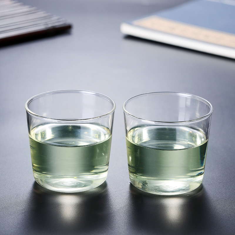 Set din sticlă borosilicat transparentă: oală pentru suc și ceașcă pentru o singură persoană