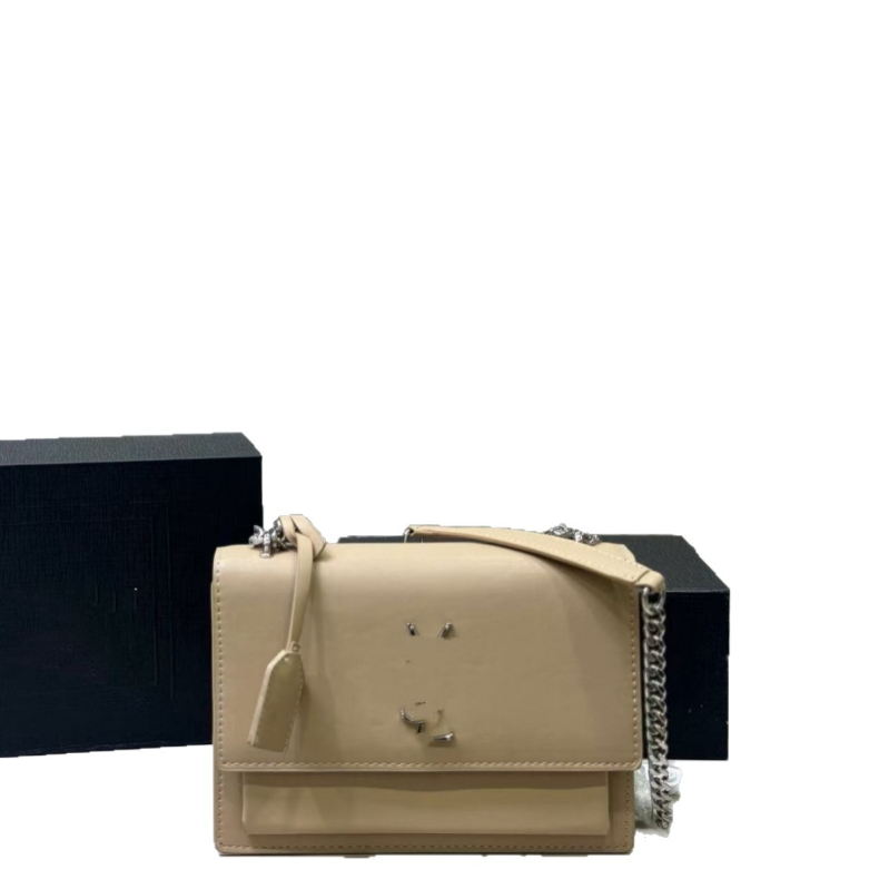 Ženska torbica od kože goveda, francuskog stila s lančanim remenom preko ramena, mala kvadratna crossbody torba
