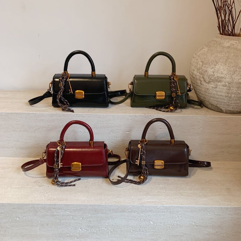 Ženska torba u korejskom stilu, visoke kvalitete retro dizajn, proljeće 2026 izdanje, torba preko ramena i crossbody, mala kvadratna PU kožna torba