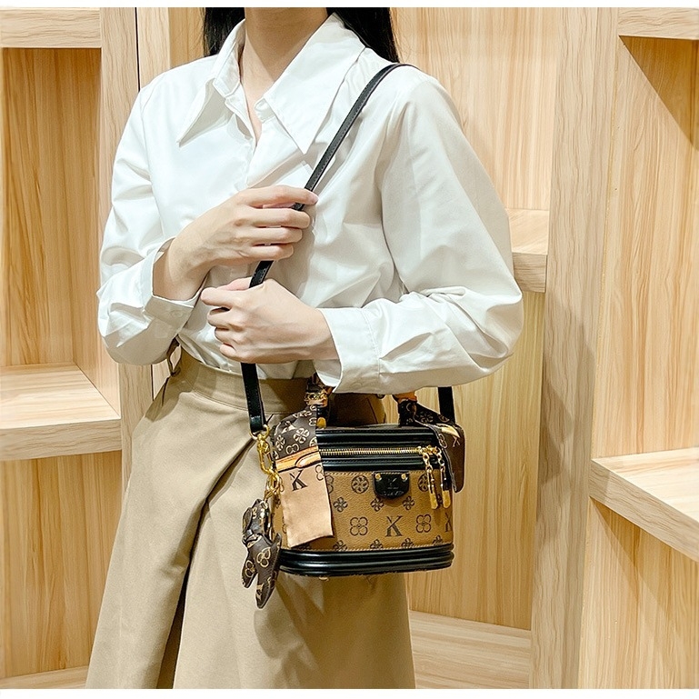 Ženska crossbody cilindrična bucket torba, moda 2024, mala veličina