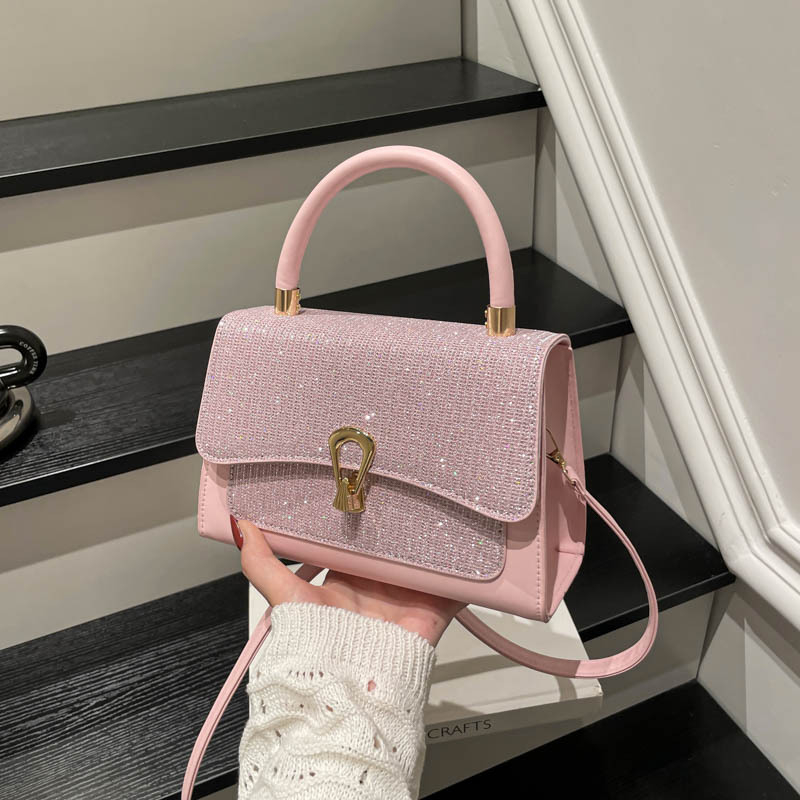 Ženska mala kvadratna crossbody torba u gradskom minimalističkom stilu, korejski dizajn, jesen-zima 2025