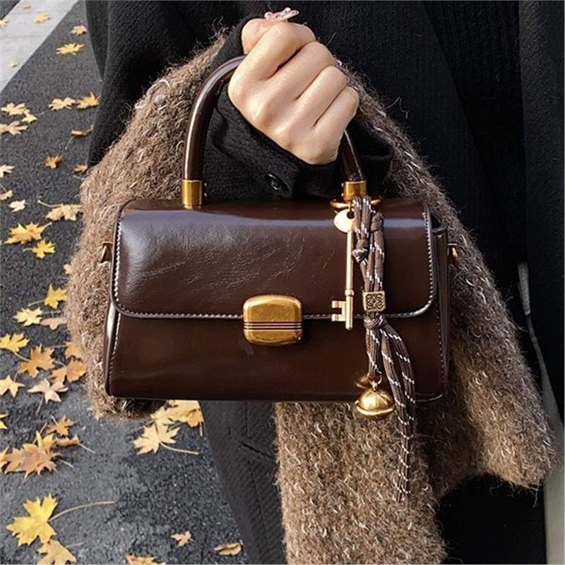 Ženska torbica od kože s uljem voska, premium retro stil, jesen-zima 2024, svestrana crossbody i kompaktna kvadratna torbica