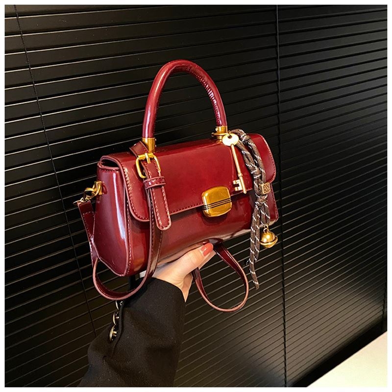 Ženska torbica od kože s uljem voska, premium retro stil, jesen-zima 2024, svestrana crossbody i kompaktna kvadratna torbica