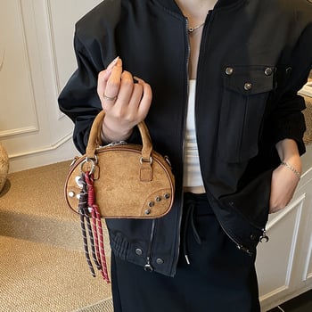 2025 nova ženska torba za jesen-zimu, visoke kvalitete, korejskog dizajna boutique, s ukrasnim čavlima, za nošenje preko ramena i crossbody