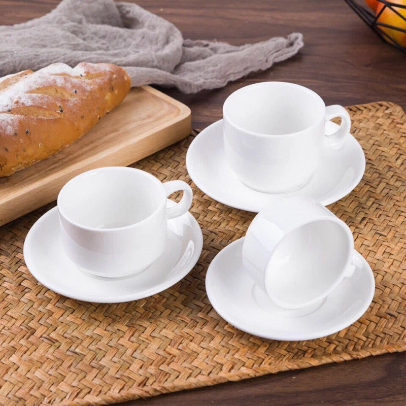 Set alb de cești de cafea și farfurioare din ceramică pentru hoteluri și restaurante occidentale