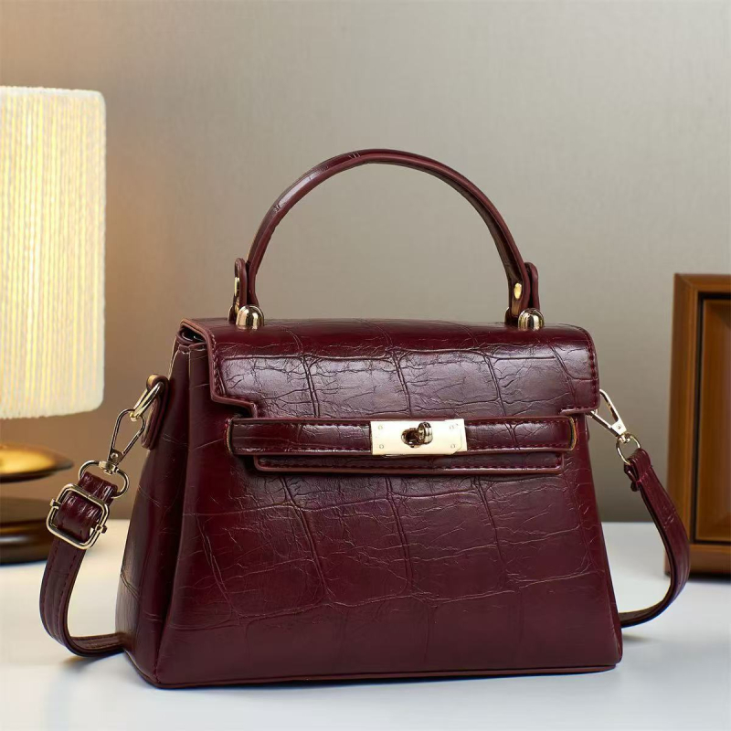 Mini Kelly torbica u retro stilu za žene, PU, mala veličina, crossbody/ramenska torba, proljetna kolekcija 2024