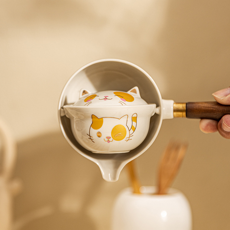 Set de ceai modern pentru gospodină – ceramică portabilă cu ceainic și cană de călătorie pentru preparare ușoară.