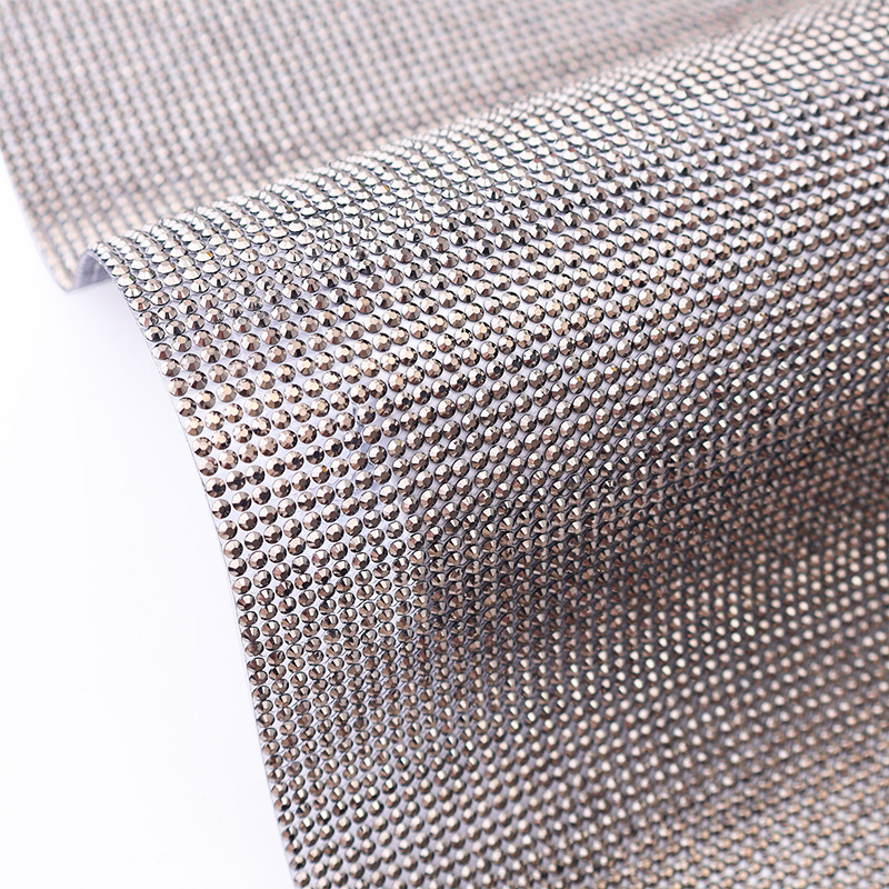 3 mm rhinestones od smole, ravno stražnje s ljepilom na stražnjoj strani, za DIY dodatke za torbe i odjeću