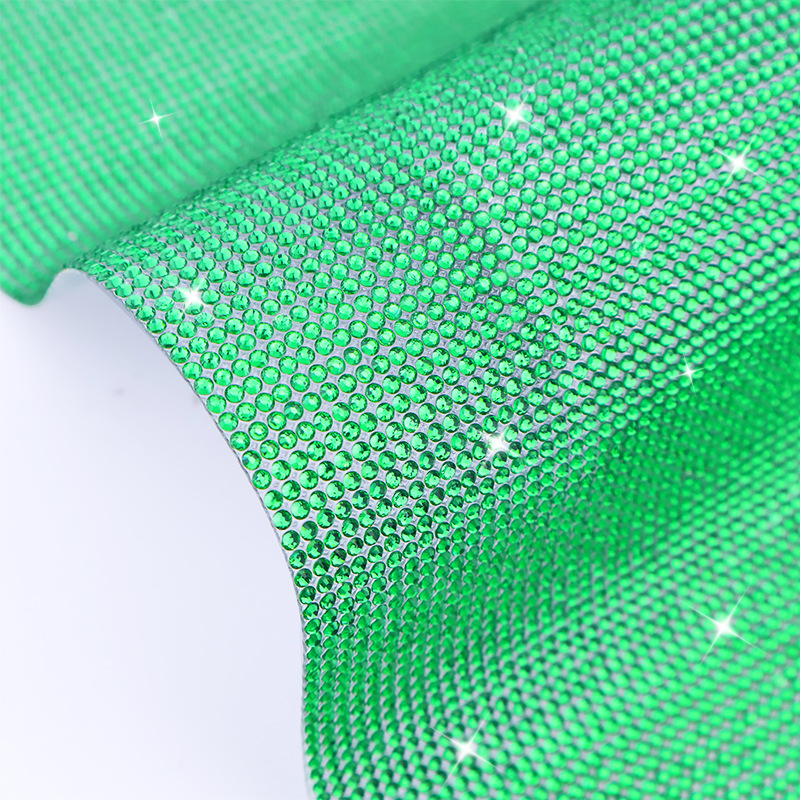 3 mm rhinestones od smole, ravno stražnje s ljepilom na stražnjoj strani, za DIY dodatke za torbe i odjeću