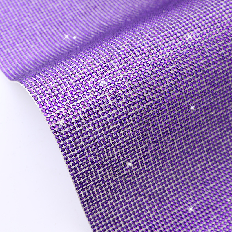 3 mm rhinestones od smole, ravno stražnje s ljepilom na stražnjoj strani, za DIY dodatke za torbe i odjeću