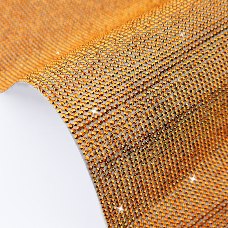 3 mm rhinestones od smole, ravno stražnje s ljepilom na stražnjoj strani, za DIY dodatke za torbe i odjeću