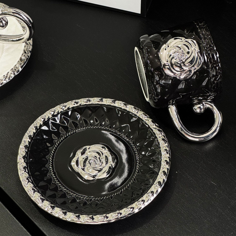 Set de cești de cafea cu farfurie din ceramică, luxos și creativ, design elegant pentru ceaiul de după-amiază