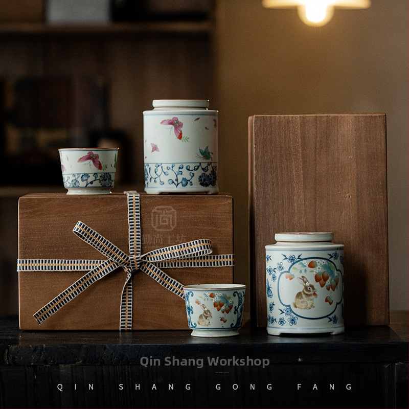 Set cadou ceramic pentru ceai, stil albastru și alb Ru Kiln: cană și recipient pentru ceai