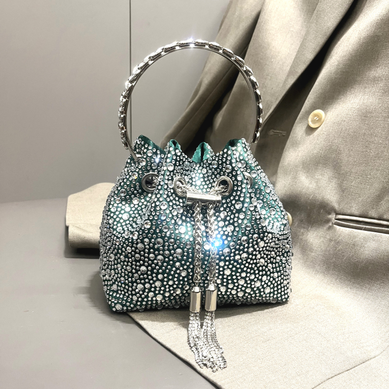 2025 ženska okrugla torba s dijamantima i kristalima, s resicama, bucket bag stil