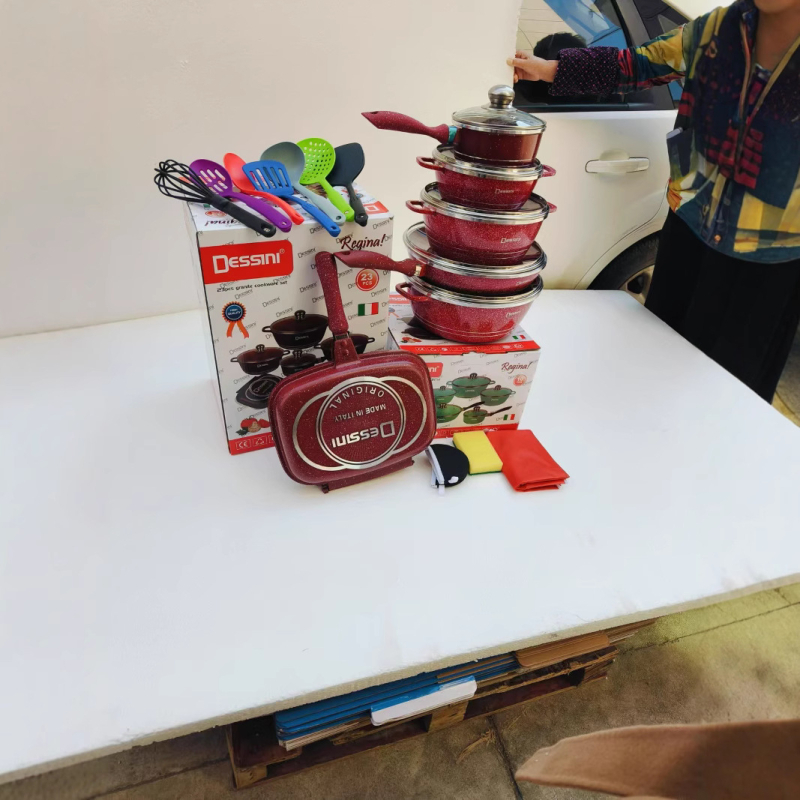 Dessini set de vase din aluminiu turnat, 23 piese, cu strat de Maifan și suprafețe antiaderente