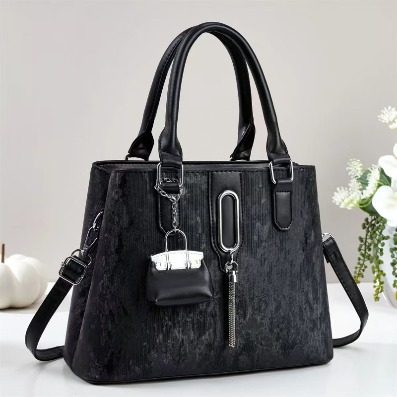 2025 nova ženska torba s resicama, elegantna tekstura, za nošenje preko ramena i crossbody, jednostavan dnevni stil