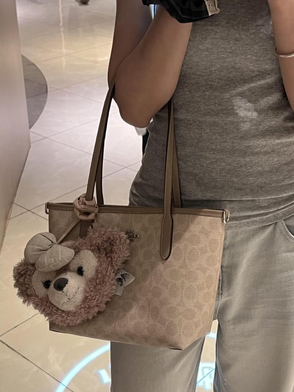 City23 tote torba s monogramom, magnetska kopča, velika kapaciteta, torba za nošenje u ruci i na rame za žene