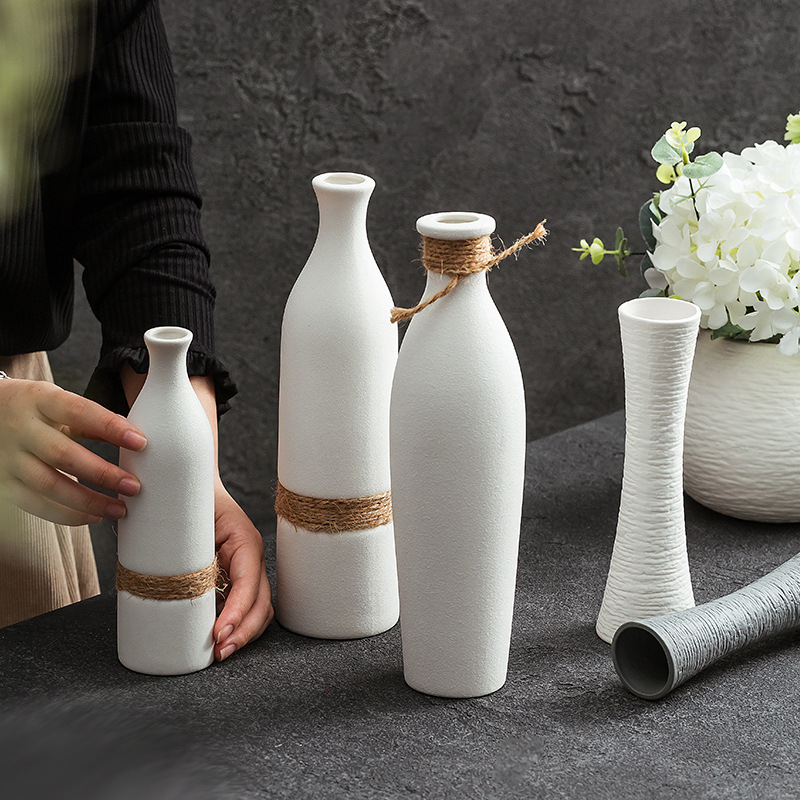Vază ceramică minimalistă pentru flori uscate, decor modern pentru casă