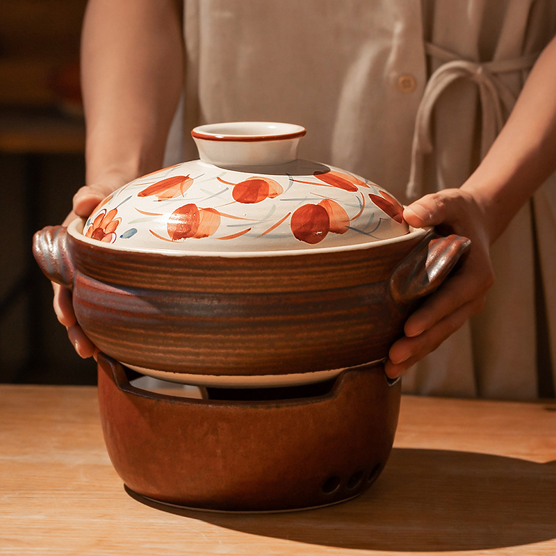 Oală din lut ceramic natural gros pentru supe, tocănițe de carne și legume și terci — vas versatil, rezistent la temperaturi înalte
