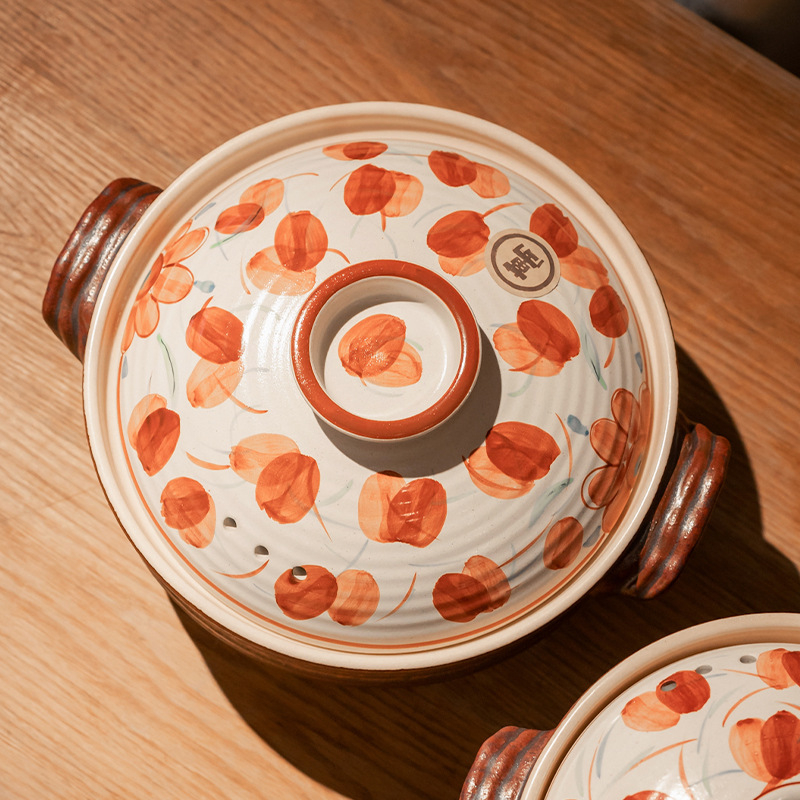 Oală din lut ceramic natural gros pentru supe, tocănițe de carne și legume și terci — vas versatil, rezistent la temperaturi înalte