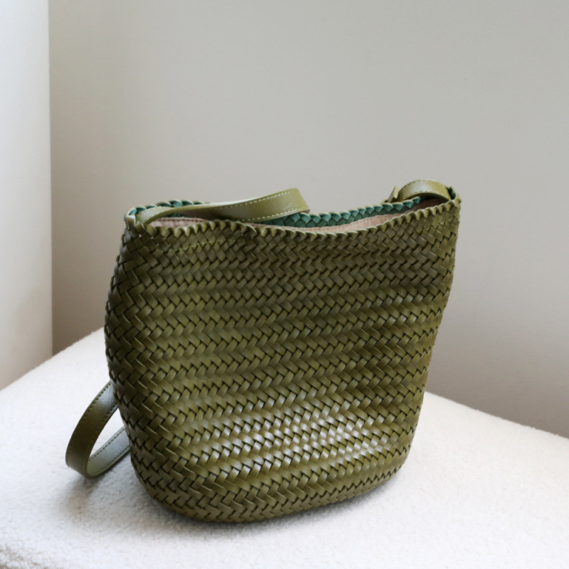 Ženska ručno tkana torba tip bucket, nišnog visokokvalitetnog casual stila, francuski retro dizajn, za svakodnevnu upotrebu, remen za rame ili crossbody