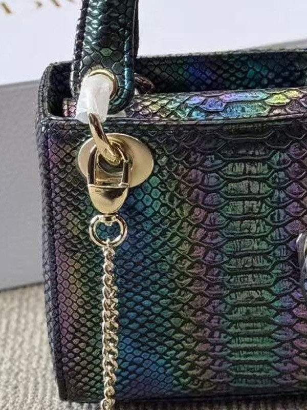 2025 ženska crossbody torba, lagani luksuz, za ured i svakodnevnu upotrebu