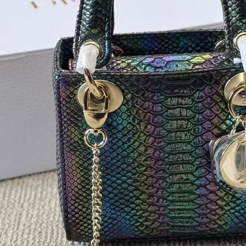 2025 ženska crossbody torba, lagani luksuz, za ured i svakodnevnu upotrebu