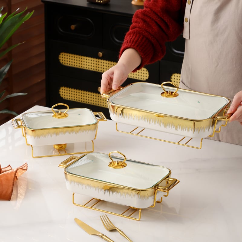 Set ceramic pentru copt, negru-alb cu aurire, dreptunghiular, două mâner, cadru din fier în stil nordic
