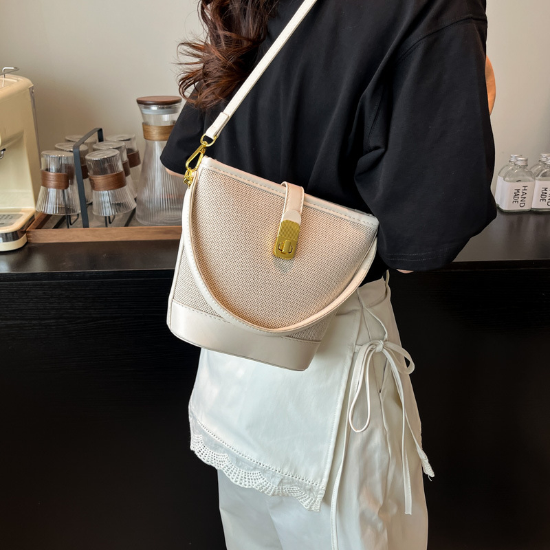Minimalistička patchwork bucket torba za žene - korejski stil, casual, lagana, crossbody