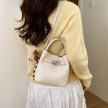 Ženska crossbody bucket torba, vintage stil, svestrana, novi model 2026