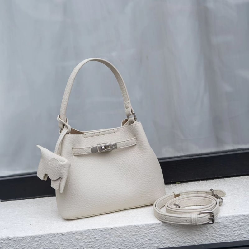 Ženska mala bucket torba s uzorkom liči, PU, proljeće 2026, svakodnevno nošenje, preko ramena ili crossbody