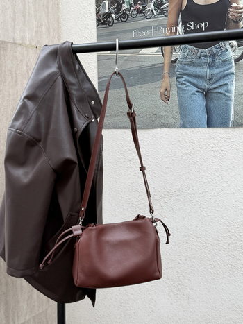 Vintage mekana kožna bucket torbica od prvog sloja kože, prirodan izgled, crossbody ženska torba