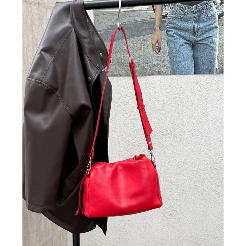 Vintage mekana kožna bucket torbica od prvog sloja kože, prirodan izgled, crossbody ženska torba
