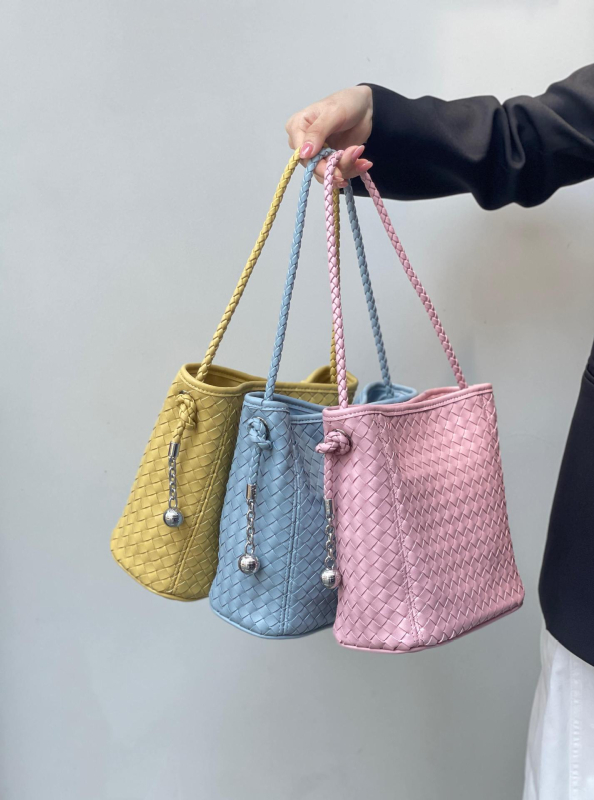 2026 nova moda: ručno tkana crossbody bucket torba, prostrana s velikim kapacitetom