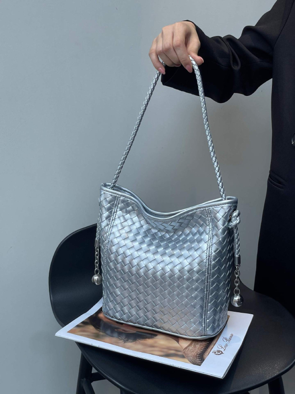 2026 nova moda: ručno tkana crossbody bucket torba, prostrana s velikim kapacitetom