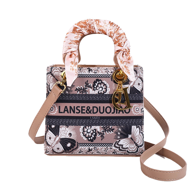 PU kožna ženska torbica u stilu Daffy – ljetna crossbody mala torba, svestrana