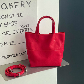 Mekana kožna tote torba, krilasti oblik, minimalistički stil, mala ženska torba za rame ili preko tijela