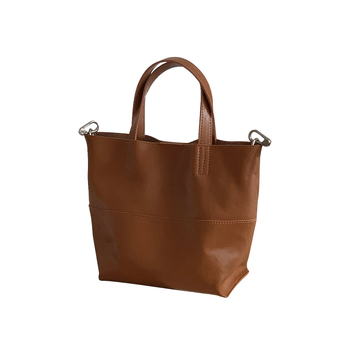 Mekana kožna tote torba, krilasti oblik, minimalistički stil, mala ženska torba za rame ili preko tijela