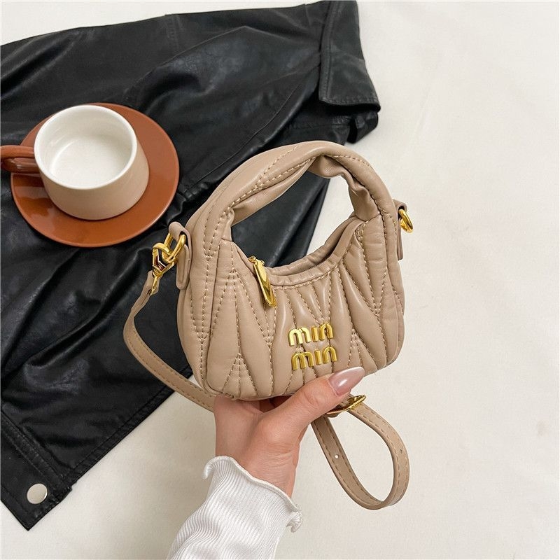 Mini plisirana torbica s polumjesecem, s ramenom i crossbody remenom, oblačna tekstura, ženska torba