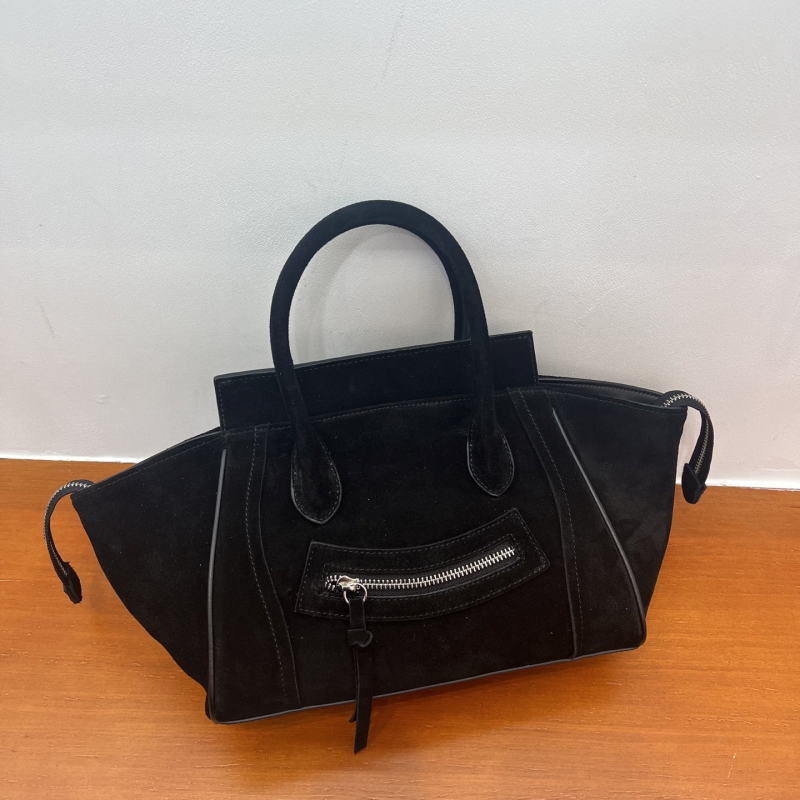Torba od nubuk kože sa smijehom, velika zapremina, svakodnevna tote torba, dizajn s krilima, moderna i svestrana za ramenu ili crossbody torbu za žene