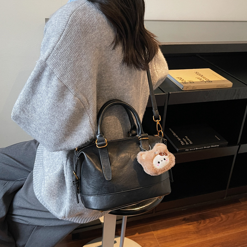 Ženska mala retro torba od kože s uljem voska, 2025 jesen-zima, crossbody Boston stil